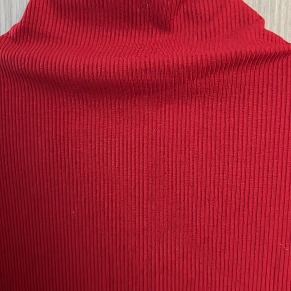 NWT REVOLVE & MOD MINIMALIST lovers COMMENSE fitted mock neck sleeveless top M - Picture 3 of 6